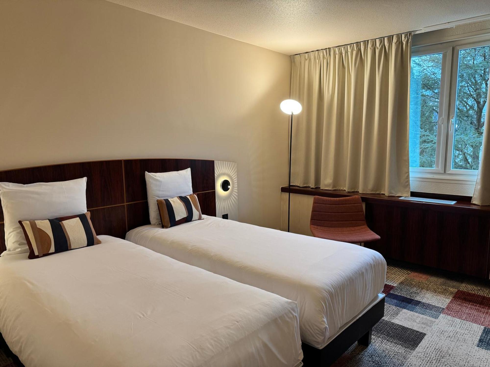 Mercure Besancon Parc Micaud - Hotel & Bar Εξωτερικό φωτογραφία