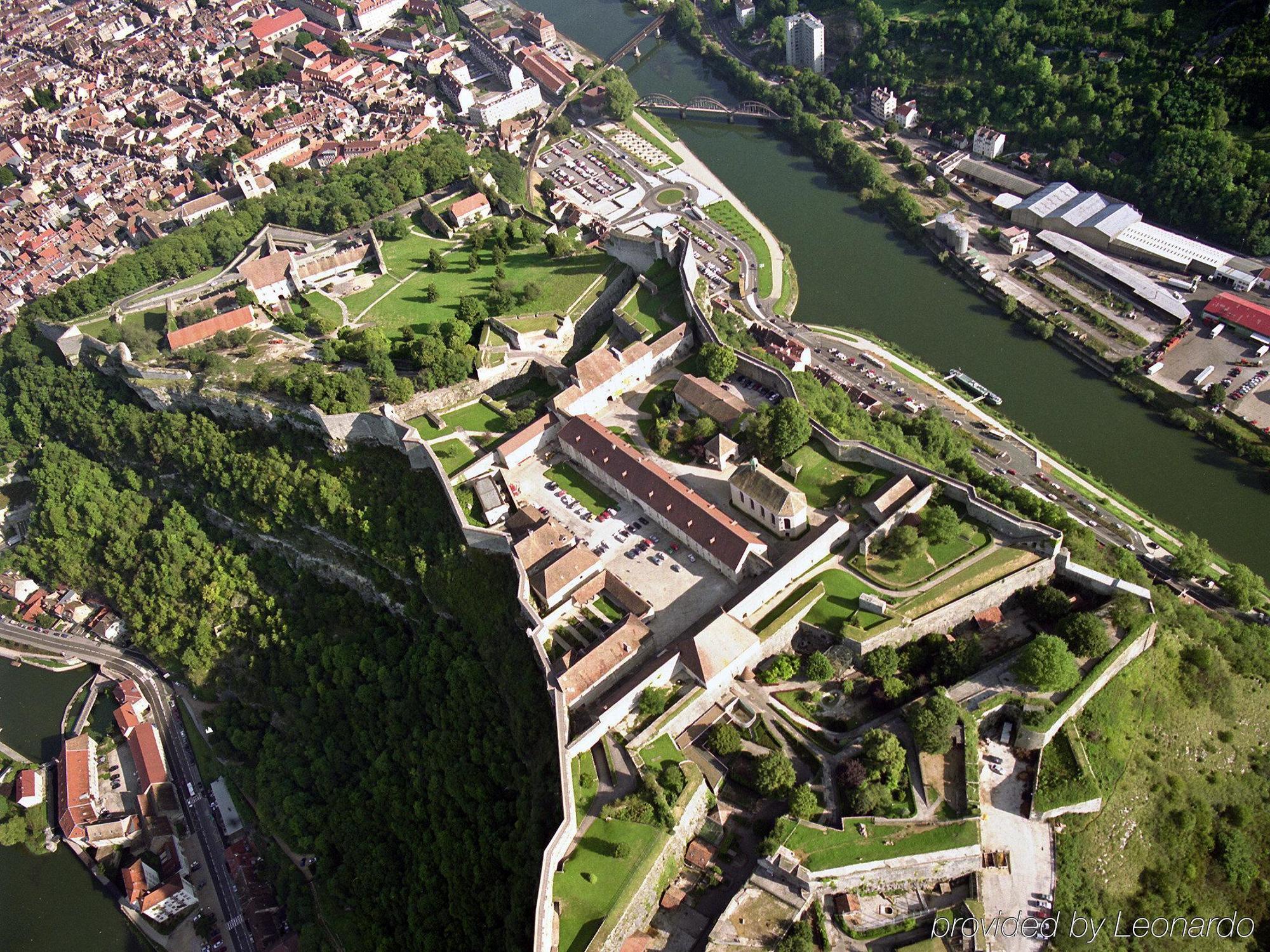 Mercure Besancon Parc Micaud - Hotel & Bar Εξωτερικό φωτογραφία